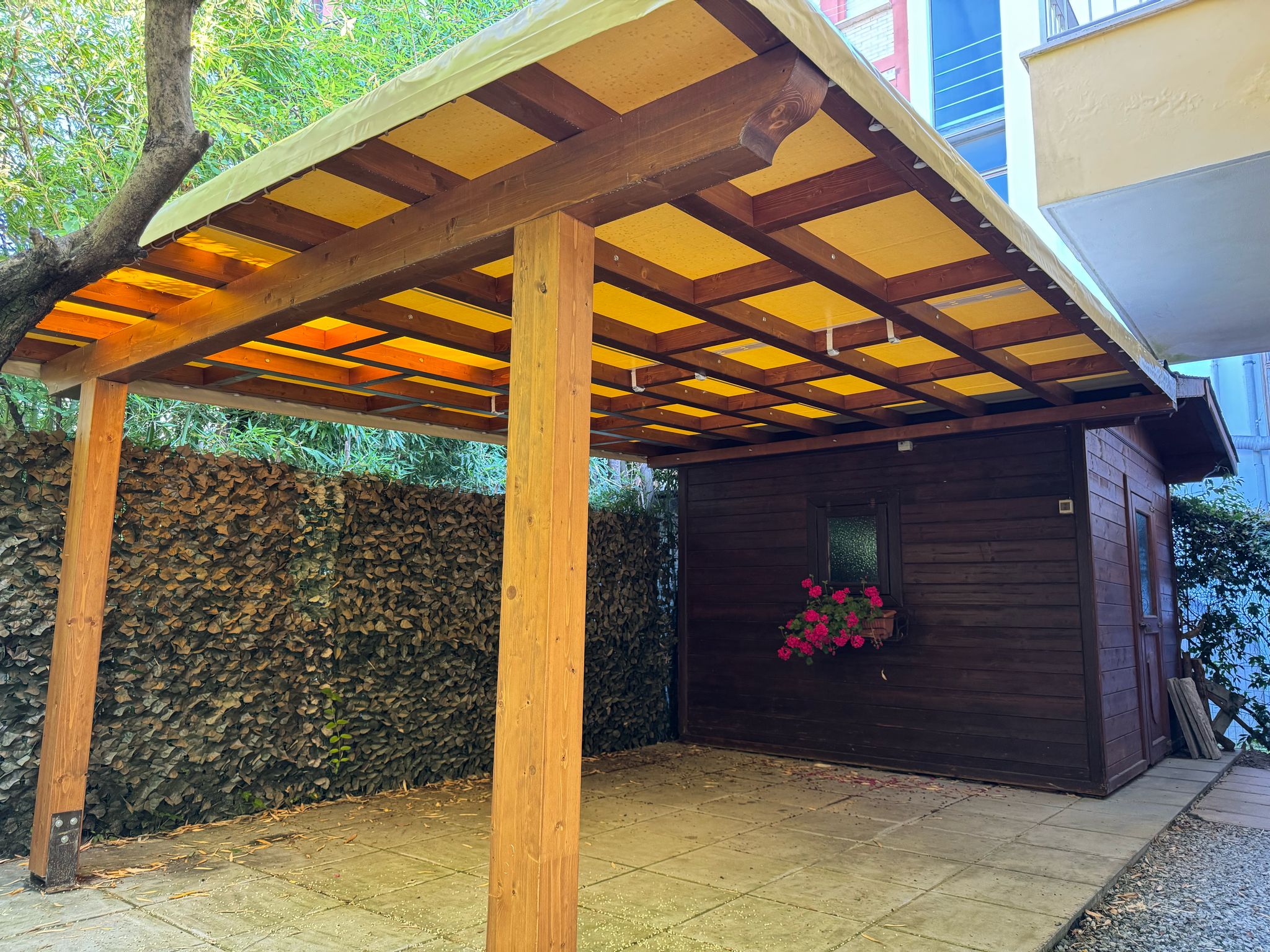 Tettoia auto legno lamellare Padova H3 SRL