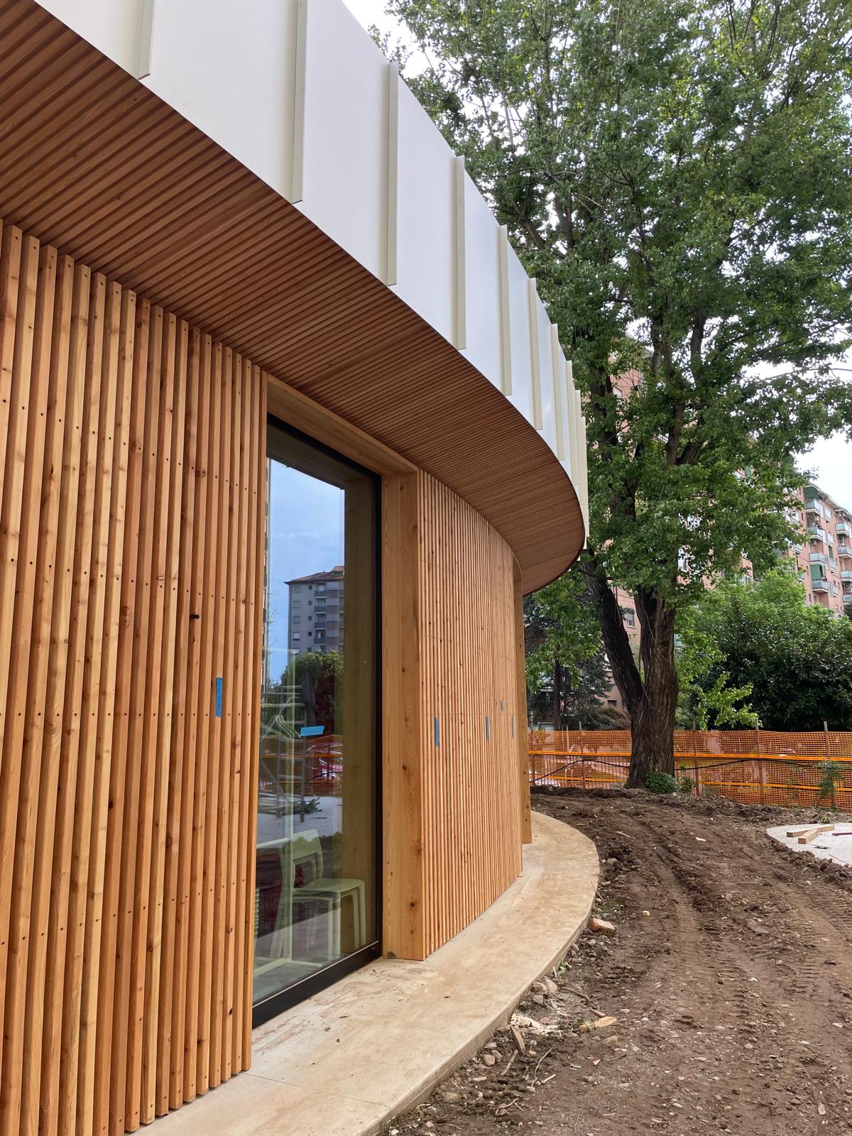 Casetta in legno completata con veranda Veneto H3 SRL