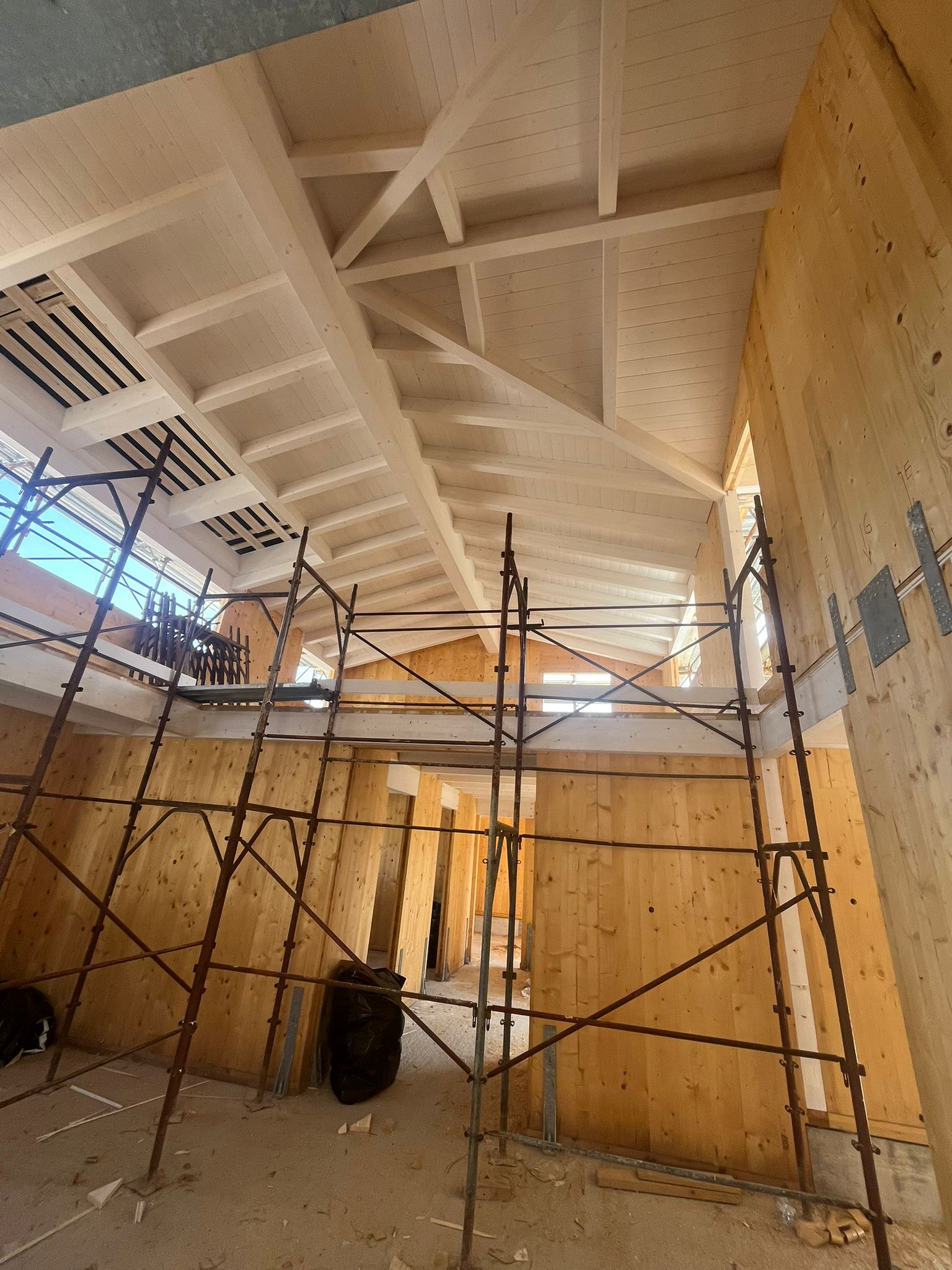 Costruzione casa legno lamellare Veneto